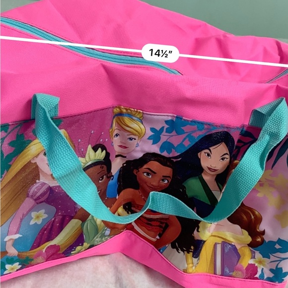 🆕  Kids Duffel Bag - Disney Princess - Picture 6 of 7